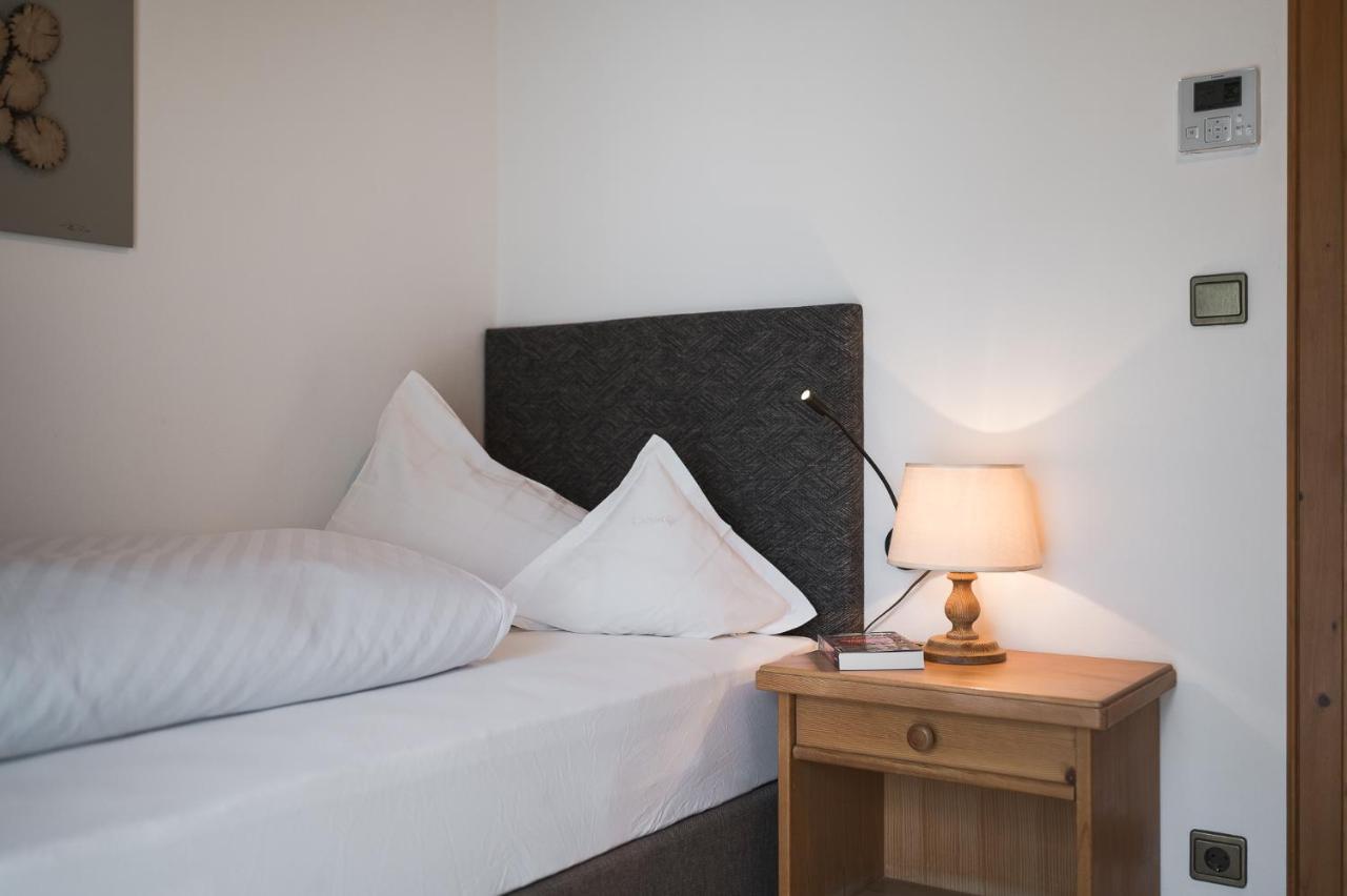 Hotel Alpenhof Tirolo Ngoại thất bức ảnh
