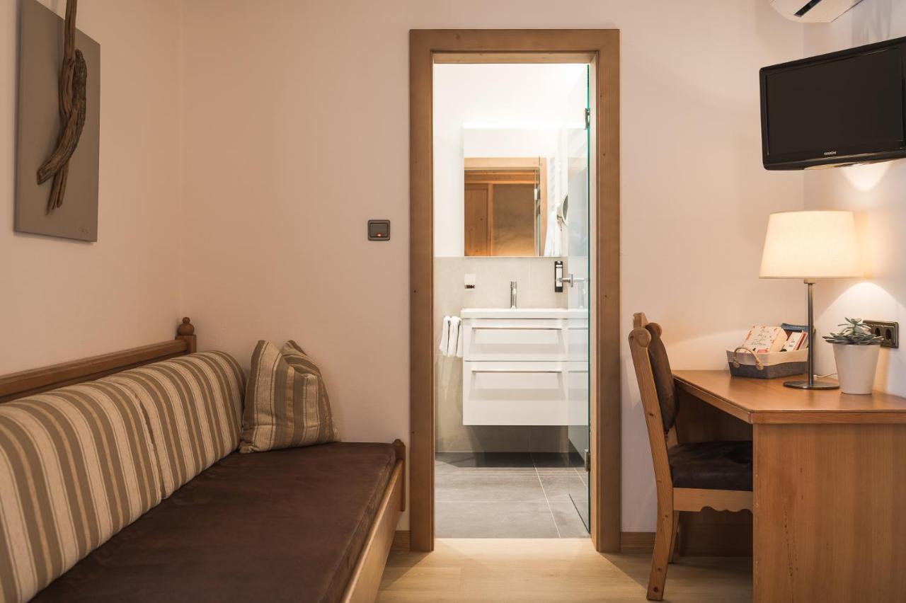 Hotel Alpenhof Tirolo Ngoại thất bức ảnh