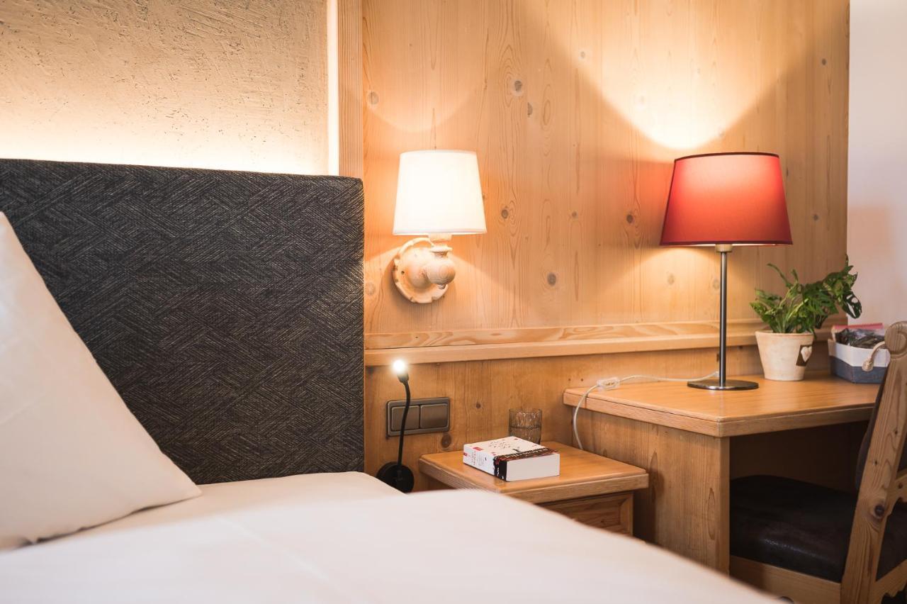 Hotel Alpenhof Tirolo Ngoại thất bức ảnh