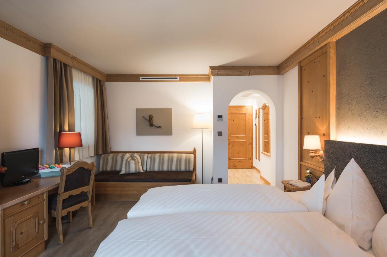 Hotel Alpenhof Tirolo Ngoại thất bức ảnh