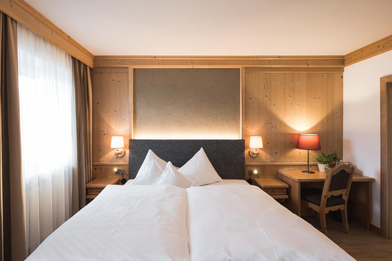Hotel Alpenhof Tirolo Ngoại thất bức ảnh