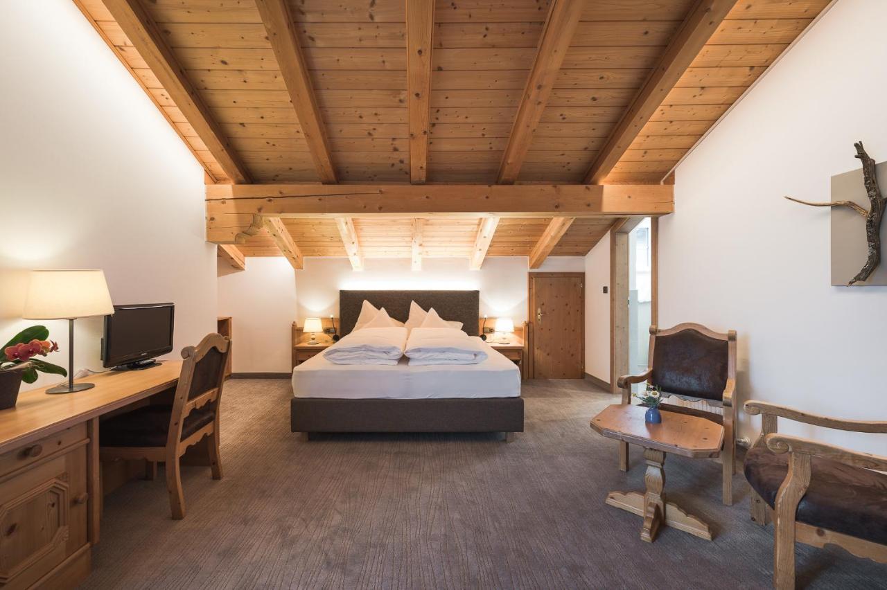 Hotel Alpenhof Tirolo Ngoại thất bức ảnh